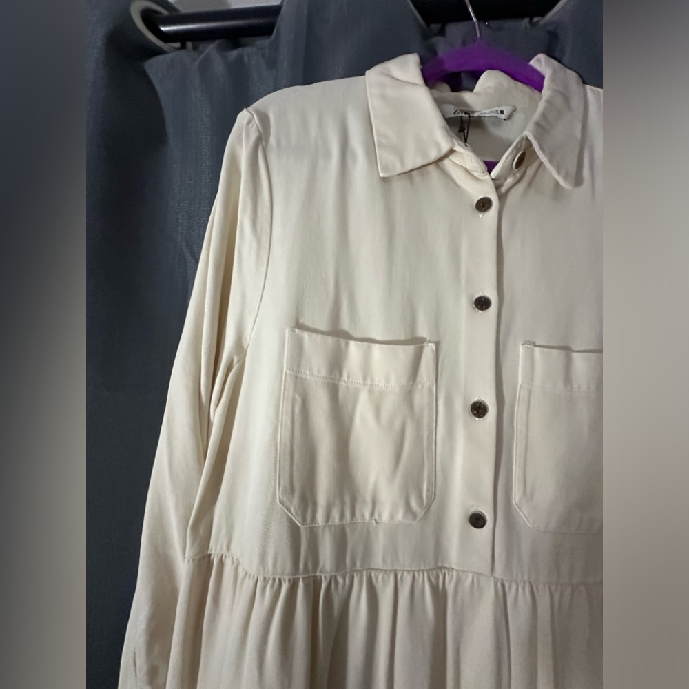 Zara Tiered Knee Length Longsleeves Dress - Picture 2 of 6
